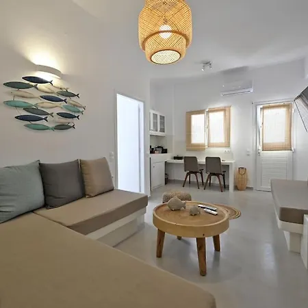 Kleri's 4 Tinos