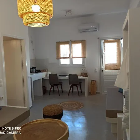 Kleri's 4 Tinos
